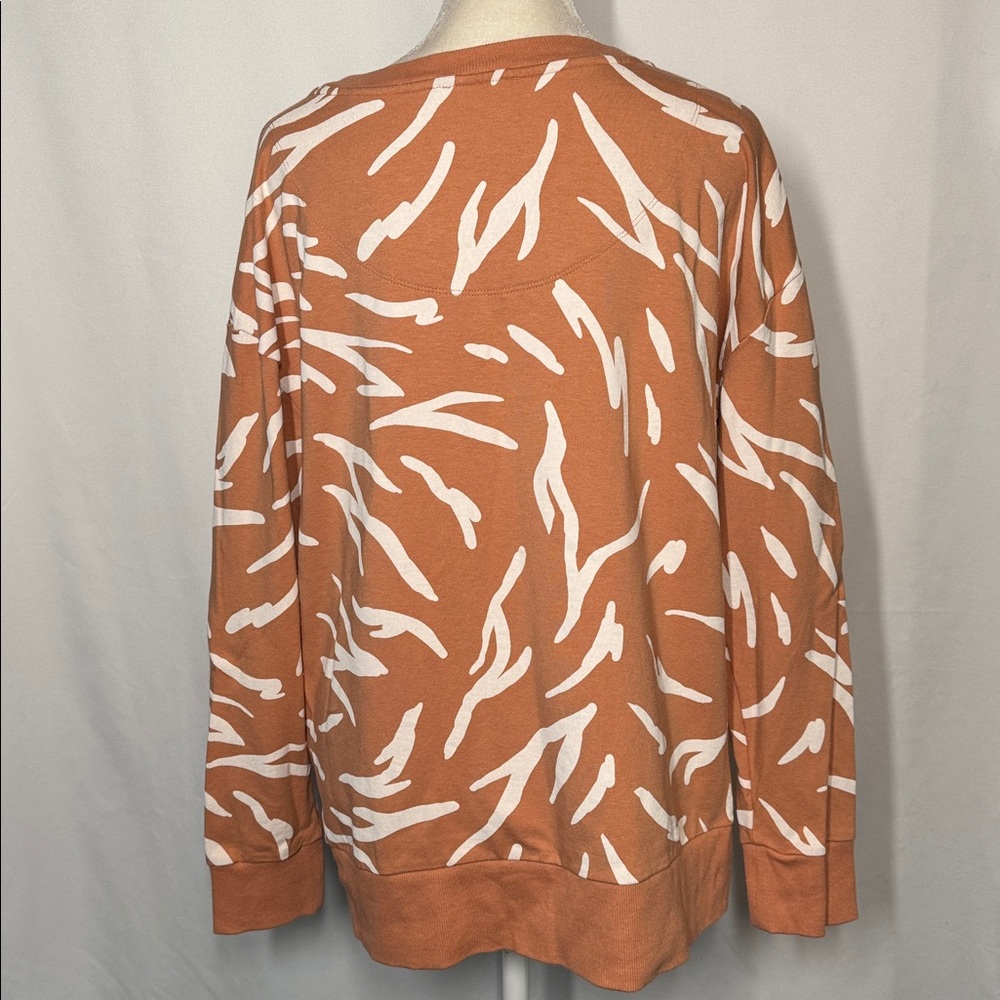 ❤️3/$30 Daily Ritual Patterned Sweatshirt - Picture 5 of 8